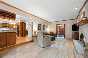 924 Royal Blackheath Ct, Naperville, IL 60563 - Photo 5