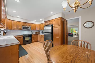 924 Royal Blackheath Court, Naperville, IL 60563 - Photo 13