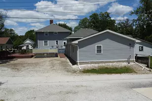 612 E Jones St, Milford, IL 60953 - Photo 9