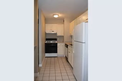 2200 S Stewart Avenue #2F, Lombard, IL 60148 - Photo 5