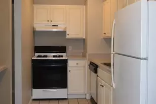 2200 S Stewart Ave, Lombard, IL 60148 - Photo 5