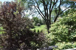 2200 S Stewart Ave, Lombard, IL 60148 - Photo 11