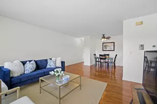 1777 Dewes St, Glenview, IL 60025 - Photo 7