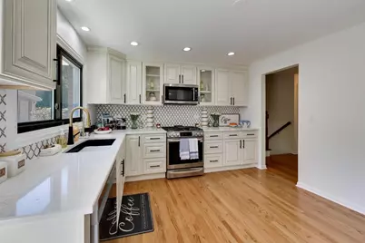 8864 E Prairie Road, Skokie, IL 60076 - Photo 19