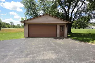 360 S Washington St, Braidwood, IL 60408 - Photo 5