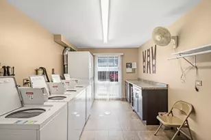 7229 W Higgins Ave, Chicago, IL 60656 - Photo 19