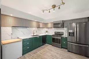 7229 W Higgins Ave, Chicago, IL 60656 - Photo 5