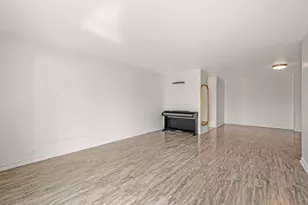 7229 W Higgins Ave, Chicago, IL 60656 - Photo 3