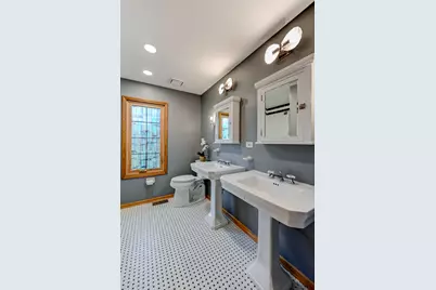 8701 Lake Ridge Drive, Darien, IL 60561 - Photo 21