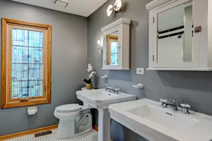 8701 Lake Ridge Dr, Darien, IL 60561 - Photo 21