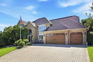 8701 Lake Ridge Dr, Darien, IL 60561 - Photo 3