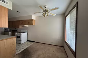 1353 Cove Dr, Prospect Heights, IL 60070 - Photo 5