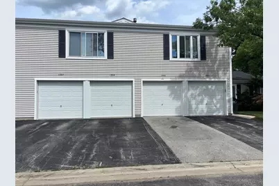 1353 Cove Drive #207B, Prospect Heights, IL 60070 - Photo 1
