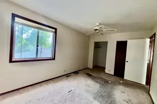 1353 Cove Dr, Prospect Heights, IL 60070 - Photo 9