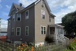 426 N Hickory St, Joliet, IL 60435 - Photo 1