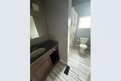 426 N Hickory Street, Joliet, IL 60435 - Photo 11