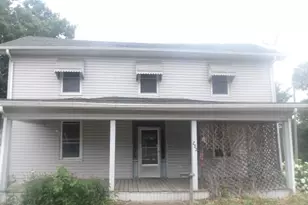 233 Buena Vista St, Paris, IL 61944 - Photo 1