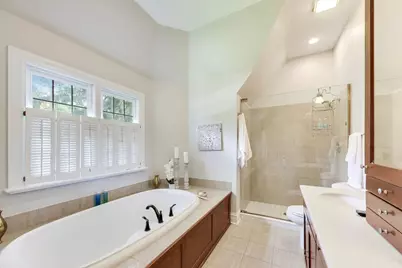 2074 Greenview Road, Northbrook, IL 60062 - Photo 29