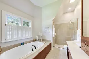 2074 Greenview Rd, Northbrook, IL 60062 - Photo 29