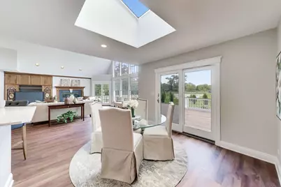 2074 Greenview Road, Northbrook, IL 60062 - Photo 11