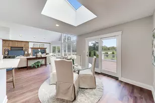 2074 Greenview Rd, Northbrook, IL 60062 - Photo 11