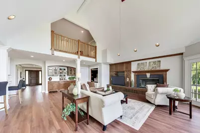 2074 Greenview Road, Northbrook, IL 60062 - Photo 13