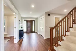 2074 Greenview Rd, Northbrook, IL 60062 - Photo 5