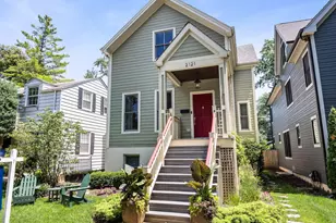 2121 Pioneer Rd, Evanston, IL 60201 - Photo 1