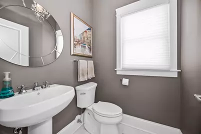 2121 Pioneer Road, Evanston, IL 60201 - Photo 7