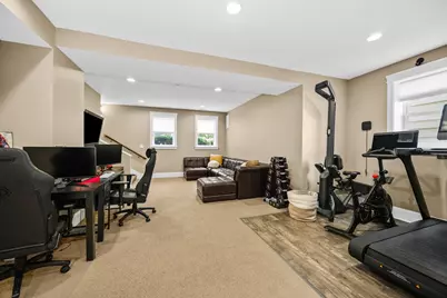 2121 Pioneer Road, Evanston, IL 60201 - Photo 21