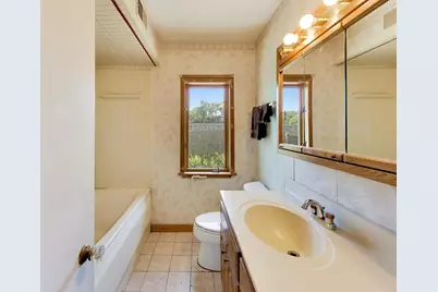 245 Ann Street, Clarendon Hills, IL 60514 - Photo 25