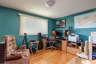 8410 Lawler Ave, Burbank, IL 60459 - Photo 13