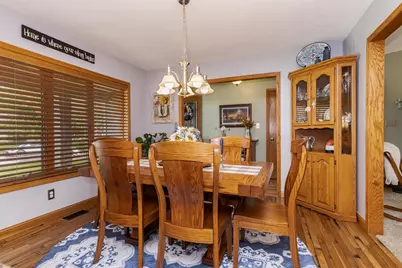 708 N Cherokee Lane, Pontiac, IL 61764 - Photo 11