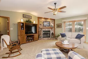 708 N Cherokee Ln, Pontiac, IL 61764 - Photo 27