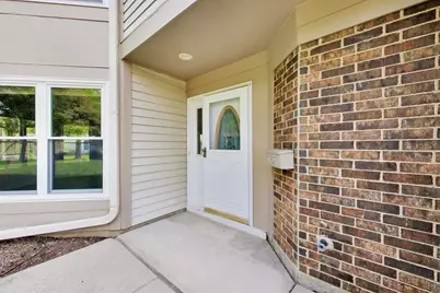 40 Willow Parkway #0, Buffalo Grove, IL 60089 - Photo 3