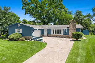 6531 Briargate Dr, Downers Grove, IL 60516 - Photo 1