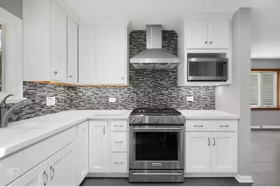 6531 Briargate Drive, Downers Grove, IL 60516 - Photo 9