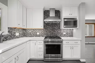 6531 Briargate Dr, Downers Grove, IL 60516 - Photo 9