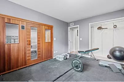 1302 W 33rd Street, Chicago, IL 60608 - Photo 9