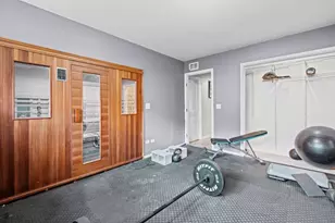 1302 W 33rd St, Chicago, IL 60608 - Photo 9