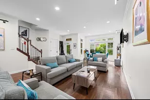 1302 W 33rd St, Chicago, IL 60608 - Photo 7