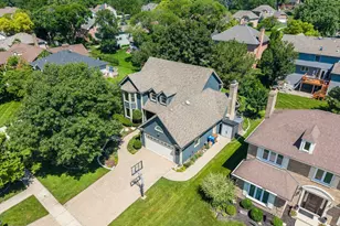 21W728 McCarron Rd, Glen Ellyn, IL 60137 - Photo 1