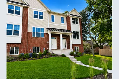 186 N East River Road, Des Plaines, IL 60016 - Photo 3