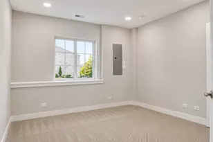 186 N East River Rd, Des Plaines, IL 60016 - Photo 17