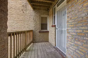 2556 W Rosemont Ave, Chicago, IL 60659 - Photo 17