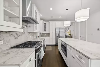2911 N Richmond Street, Chicago, IL 60618 - Photo 9