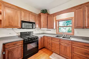 210 Steward St, Steward, IL 60553 - Photo 11
