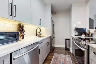 400 N LaSalle St, Chicago, IL 60654 - Photo 9
