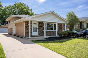 18011 Greenview Terrace, Country Club Hills, IL 60478 - Photo 1