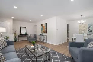 18011 Greenview Terrace, Country Club Hills, IL 60478 - Photo 5
